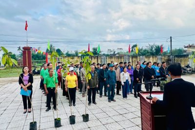 TRƯỜNG MẦM NON BÌNH LONG HƯỞNG ỨNG “ TẾT TRỒNG CÂY”, XUÂN ẤT TỴ NĂM  2025